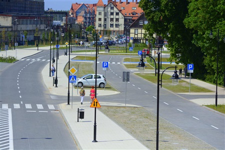 Ustka  - Budowa ciągów komunikacyjnych wraz z infrastrukturą towarzyszącą w ramach budowy "Transportowego Węzła Integracyjnego w Ustce" w systemie zaprojektuj i wybuduj